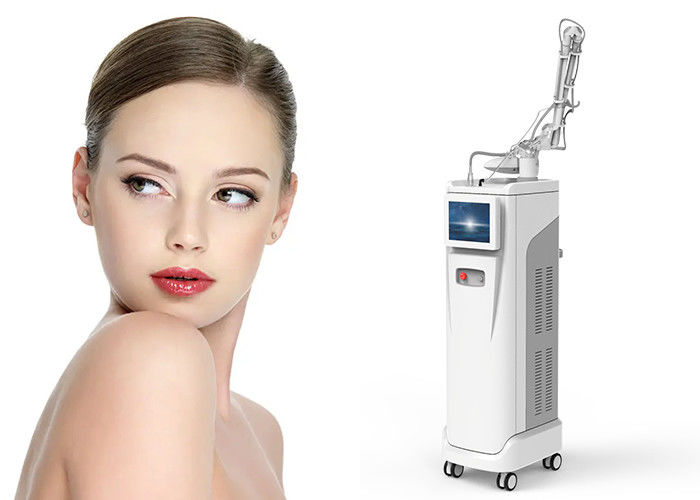 3 ইন 1 RF ভগ্নাংশ CO2 লেজার রেডিও ফ্রিকোয়েন্সি 10600nm AC 220V / 110V 10A